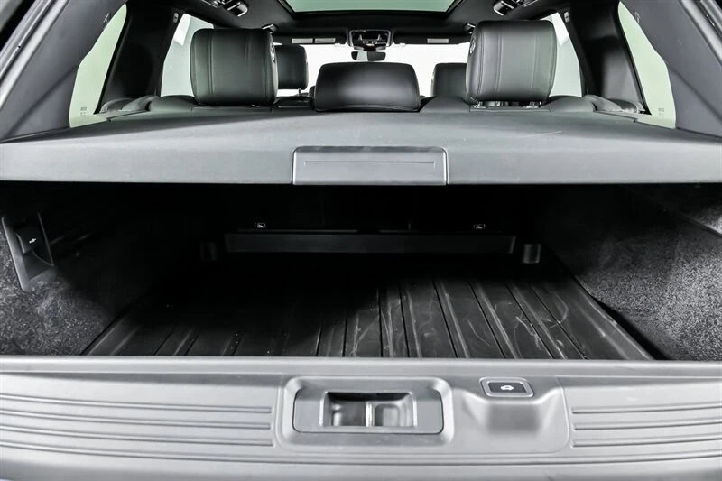 2017 Land Rover Range Rover L405 - Image 16 of 21