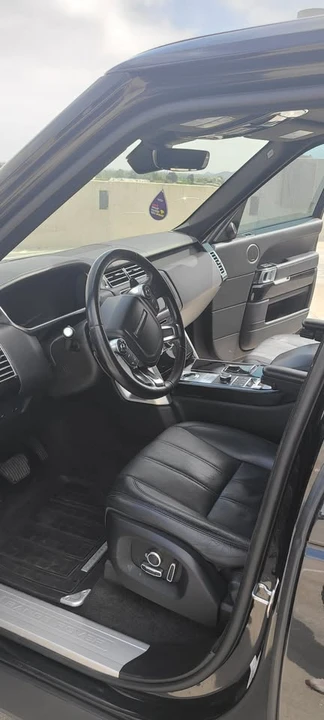 2017 Land Rover Range Rover L405 - Image 5 of 10