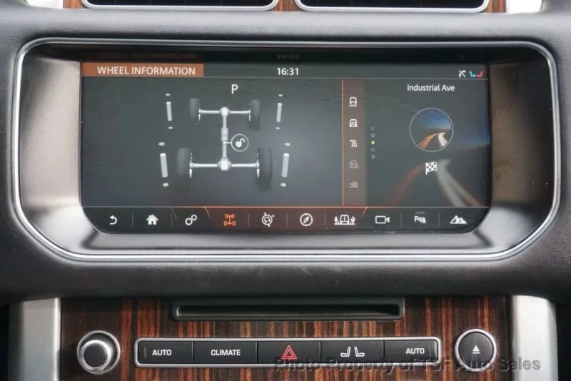 2017 Land Rover Range Rover L405 - Image 8 of 12