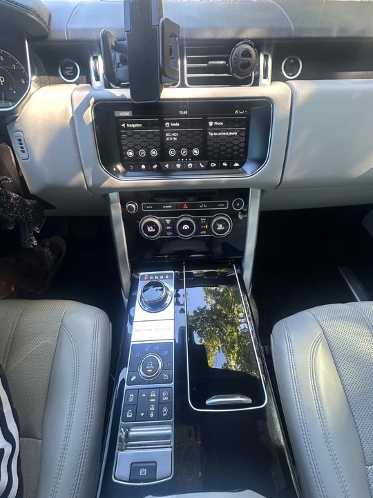 2017 Land Rover Range Rover L405 - Image 8 of 11