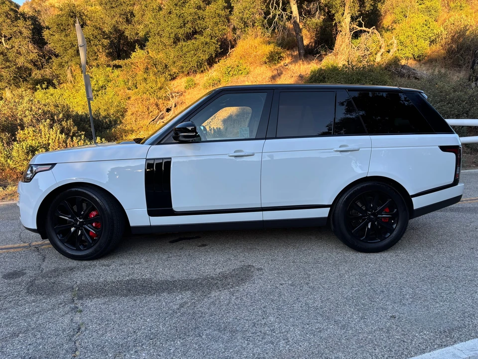 2017 Land Rover Range Rover L405 - Image 24 of 31