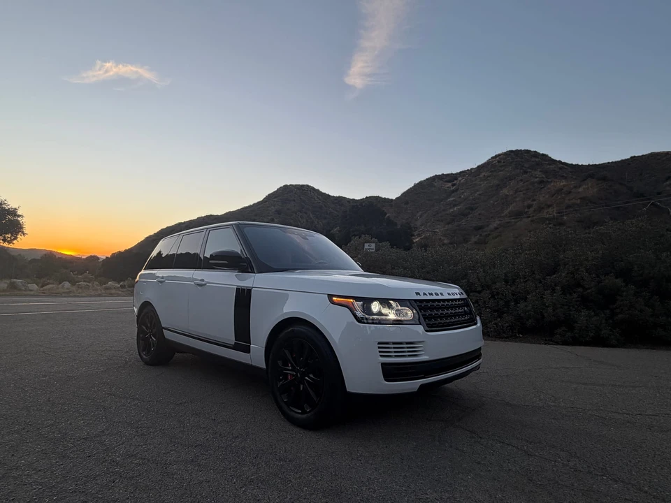2017 Land Rover Range Rover L405 - Image 16 of 31