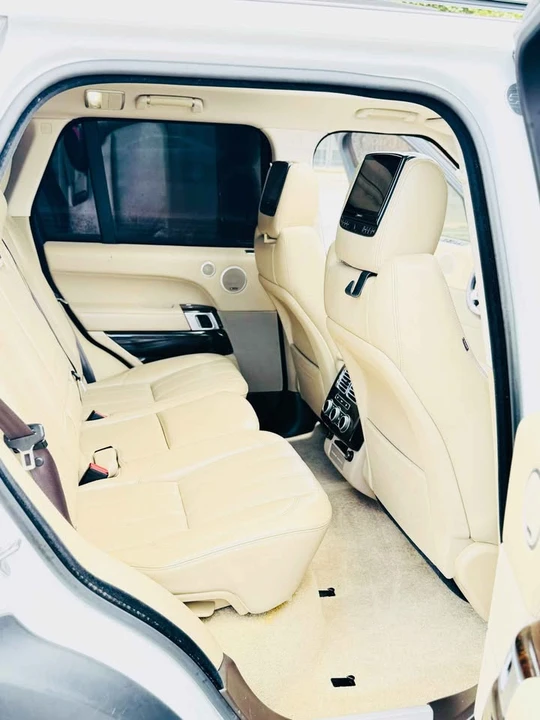 2017 Land Rover Range Rover L405 - Image 8 of 20