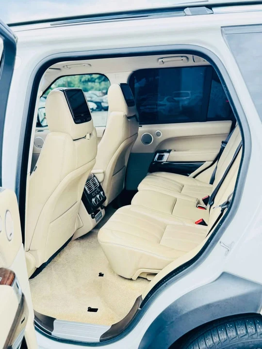 2017 Land Rover Range Rover L405 - Image 6 of 20