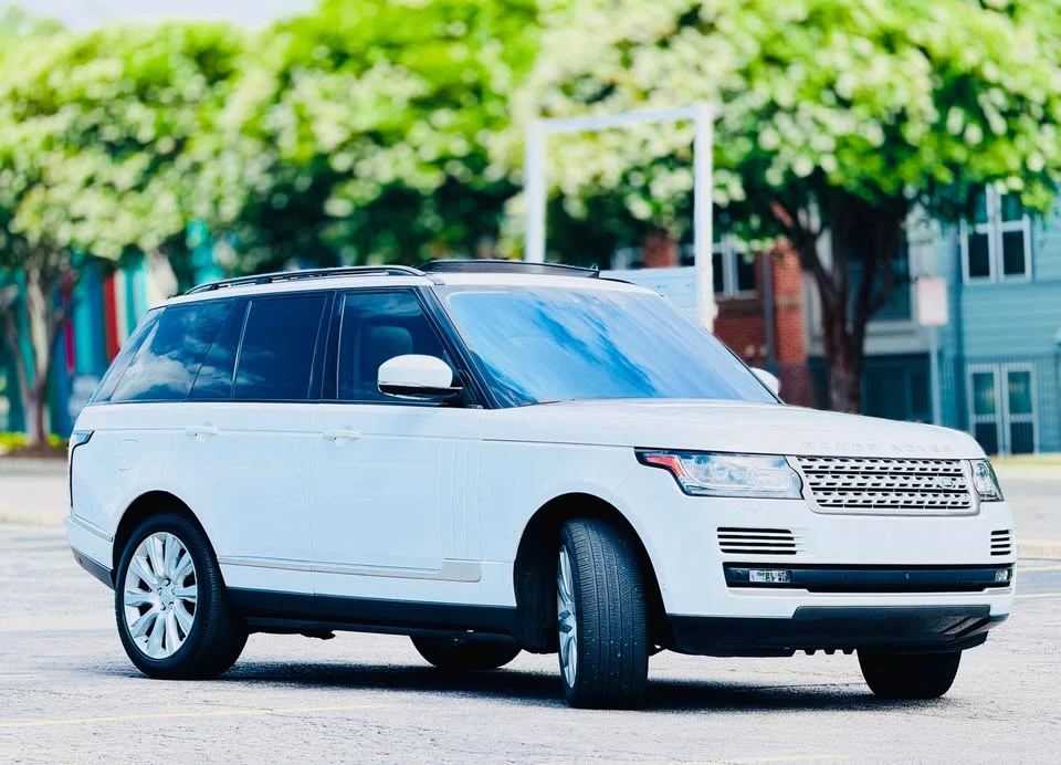 2017 Land Rover Range Rover L405 - Image 2 of 20