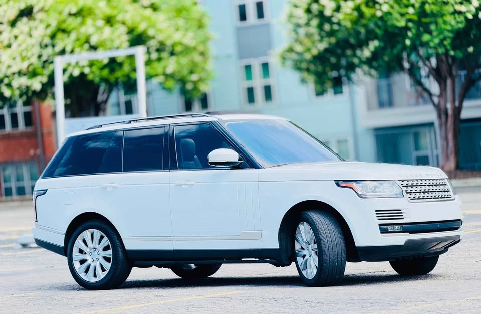 2017 Land Rover Range Rover L405 - Image 4 of 20