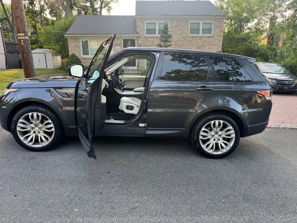 2017 Land Rover Range Rover L405 - Image 6 of 12