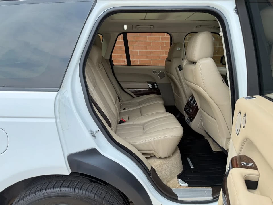 2017 Land Rover Range Rover L405 - Image 12 of 20