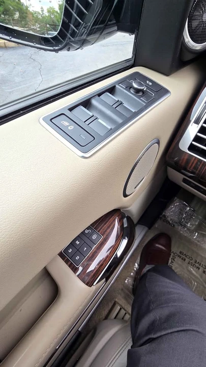 2017 Land Rover Range Rover L405 - Image 7 of 12