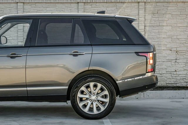 2017 Land Rover Range Rover L405 - Image 13 of 21