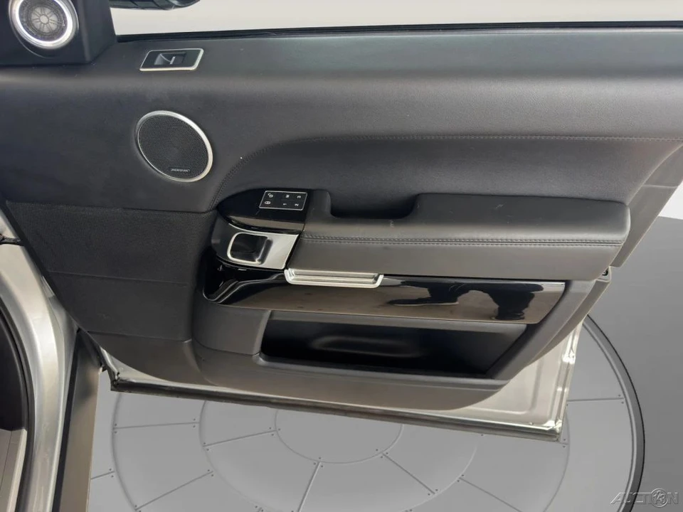 2017 Land Rover Range Rover L405 - Image 18 of 21