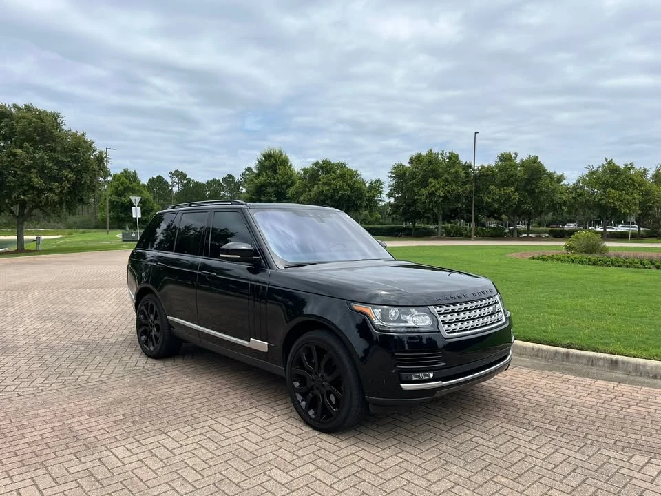 2017 Land Rover Range Rover L405 - Image 4 of 10