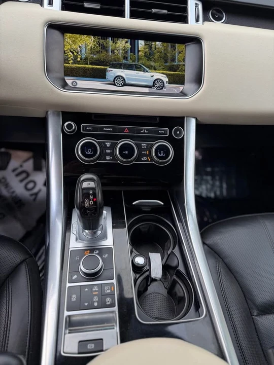 2017 Land Rover Range Rover L405 - Image 6 of 14