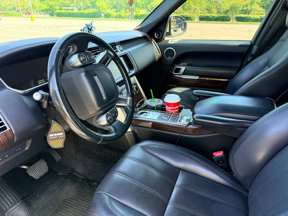 2017 Land Rover Range Rover L405 - Image 8 of 13