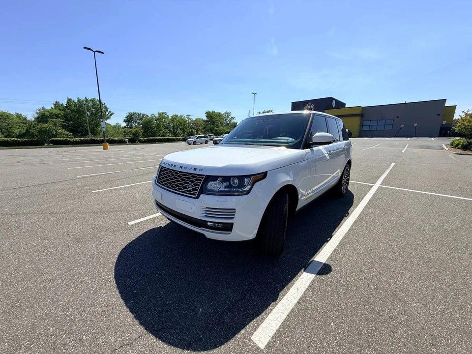 2017 Land Rover Range Rover L405 - Image 2 of 13