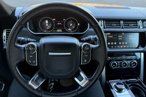 2017 Land Rover Range Rover L405 - Image 5 of 8