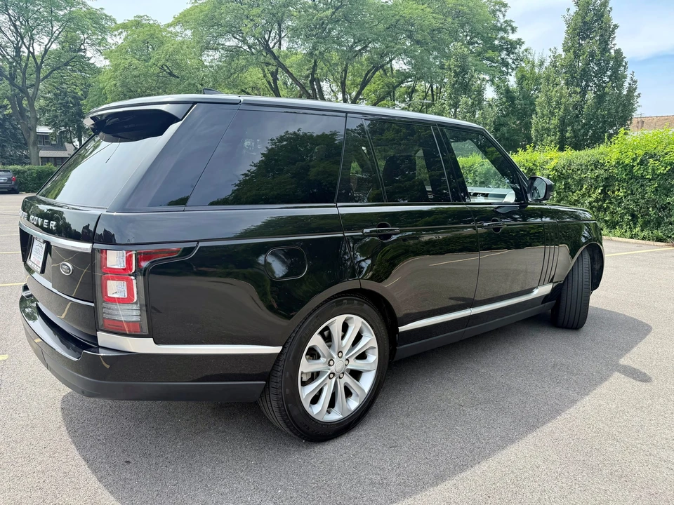 2017 Land Rover Range Rover L405 - Image 25 of 31