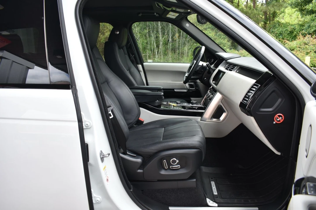 2017 Land Rover Range Rover L405 - Image 19 of 24