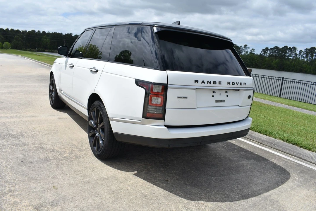 2017 Land Rover Range Rover L405 - Image 4 of 24