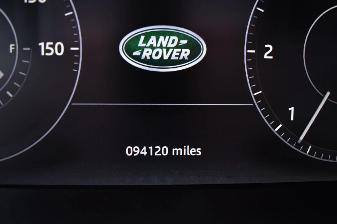 2017 Land Rover Range Rover L405 - Image 11 of 24