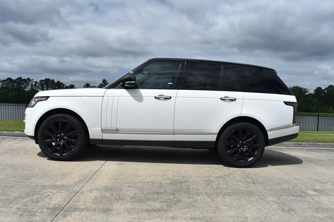 2017 Land Rover Range Rover L405 - Image 3 of 24