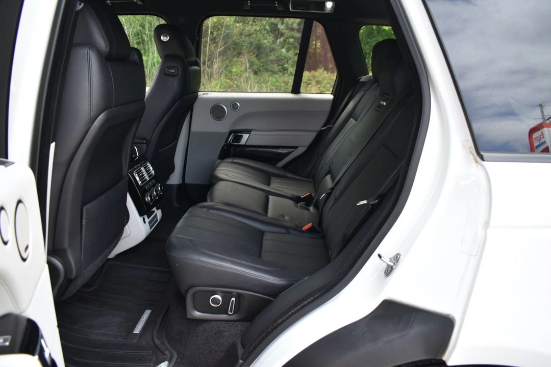 2017 Land Rover Range Rover L405 - Image 10 of 24