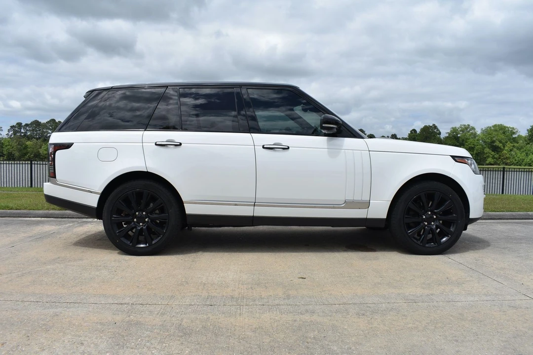 2017 Land Rover Range Rover L405 - Image 7 of 24