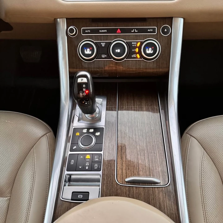 2017 Land Rover Range Rover L405 - Image 13 of 20