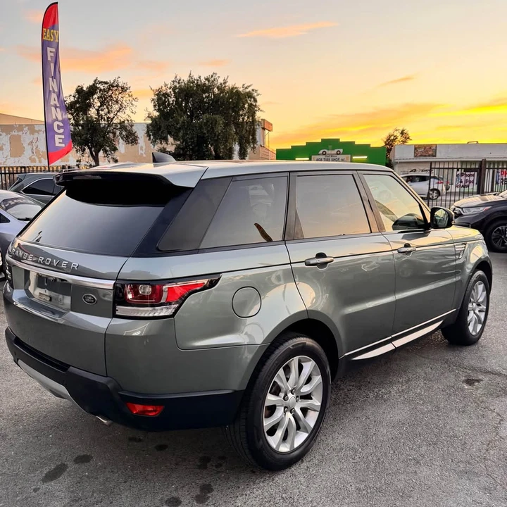 2017 Land Rover Range Rover L405 - Image 6 of 20