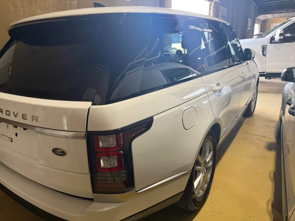 2017 Land Rover Range Rover L405 - Image 4 of 15