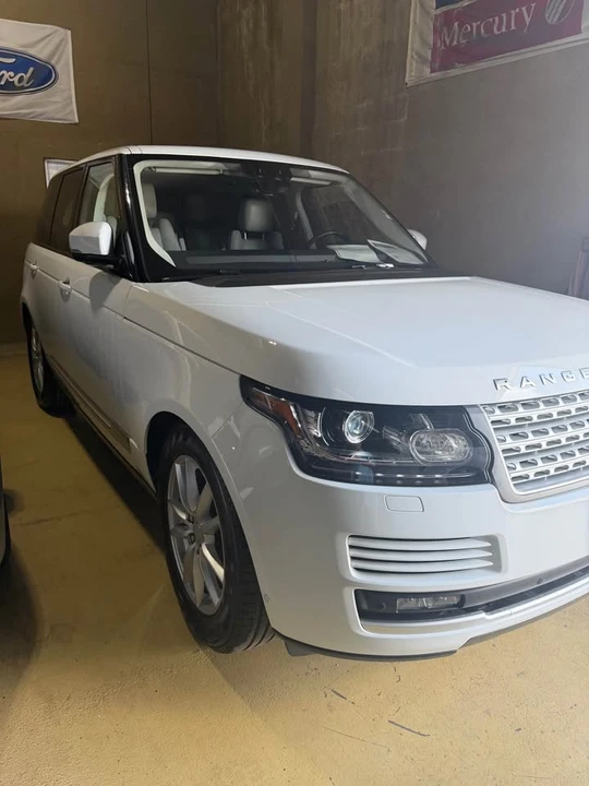 2017 Land Rover Range Rover L405 - Image 3 of 15