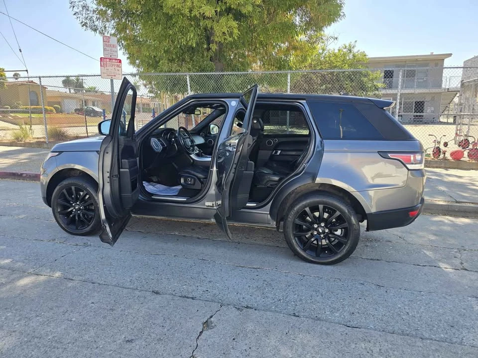 2017 Land Rover Range Rover L405 - Image 12 of 16