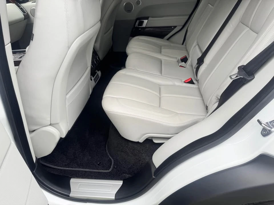 2017 Land Rover Range Rover L405 - Image 10 of 20