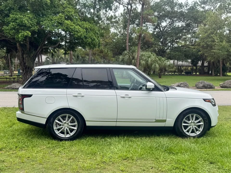 2017 Land Rover Range Rover L405 - Image 6 of 20
