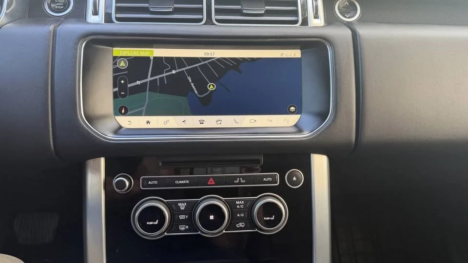 2017 Land Rover Range Rover L405 - Image 16 of 20
