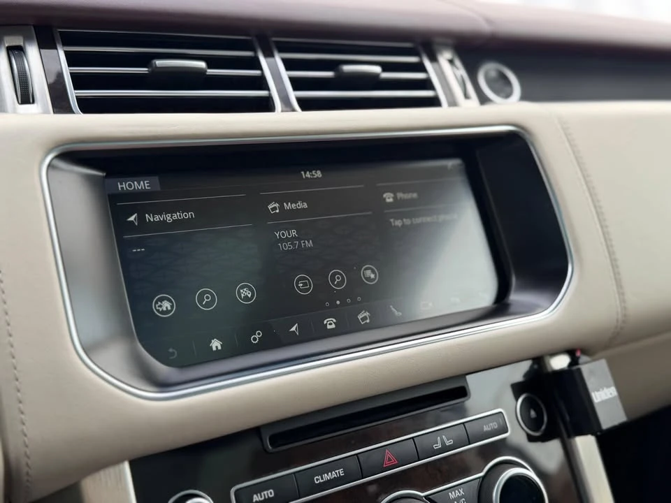 2017 Land Rover Range Rover L405 - Image 11 of 19