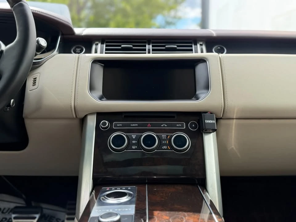 2017 Land Rover Range Rover L405 - Image 10 of 19