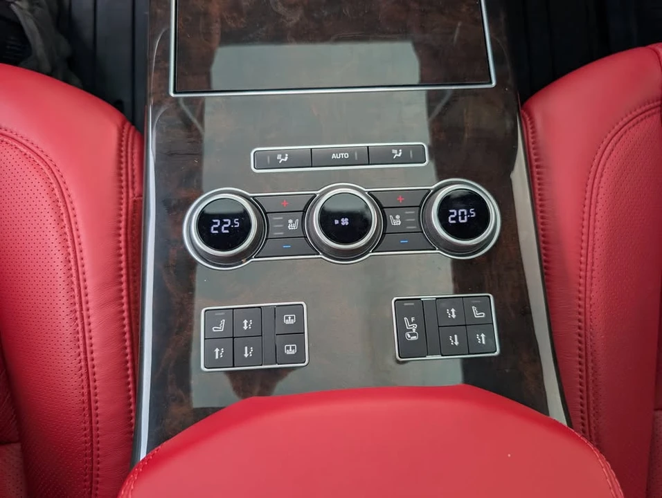 2017 Land Rover Range Rover L405 - Image 6 of 20