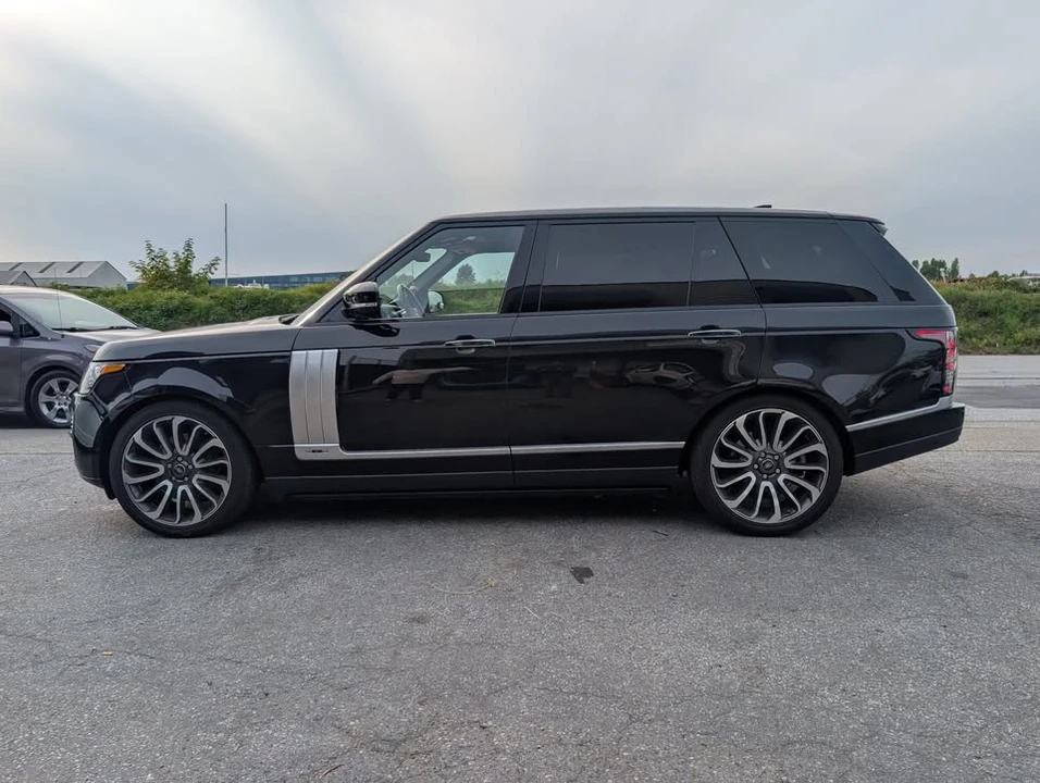 2017 Land Rover Range Rover L405 - Image 2 of 20