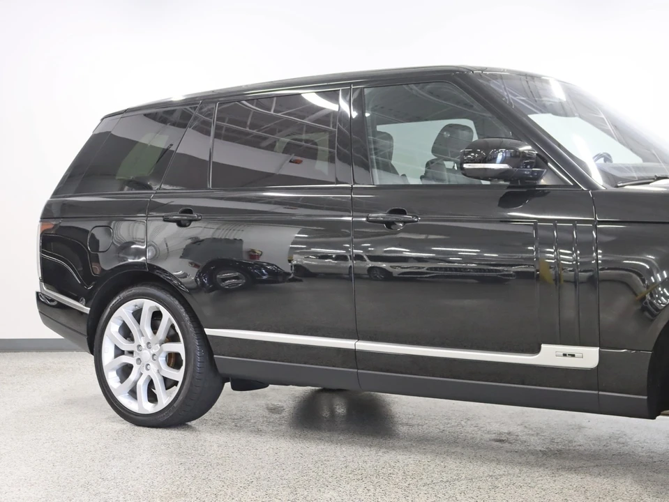 2017 Land Rover Range Rover L405 - Image 3 of 12
