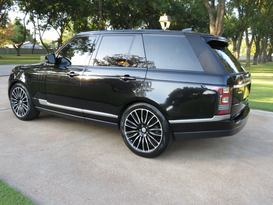 2017 Land Rover Range Rover L405 - Image 5 of 12