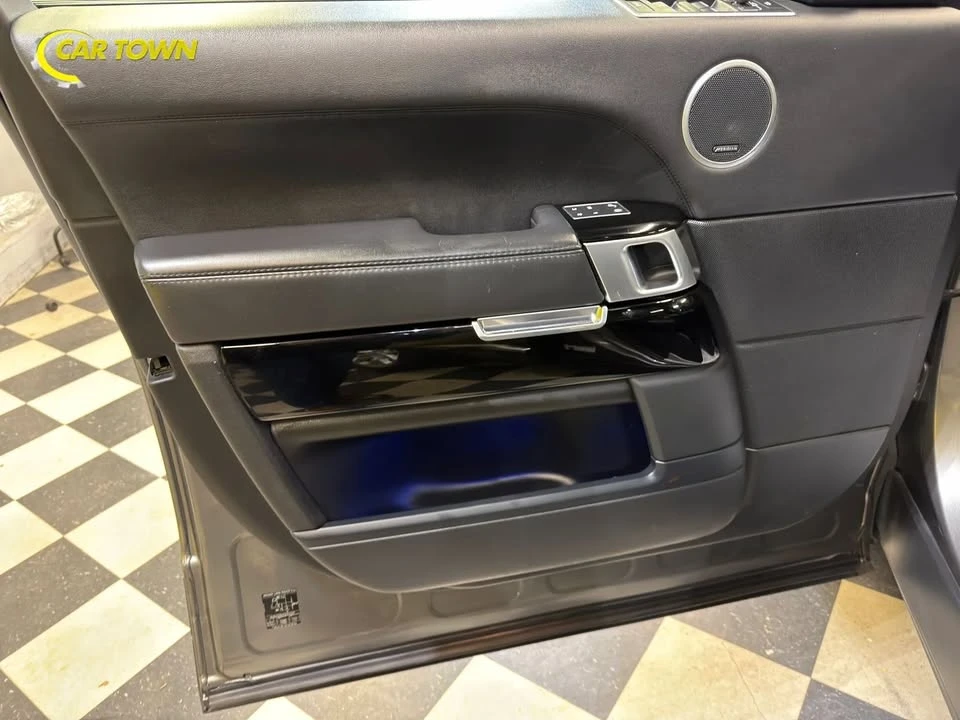 2017 Land Rover Range Rover L405 - Image 17 of 20