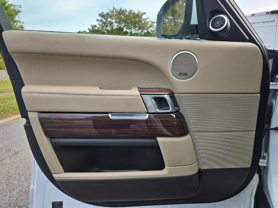 2017 Land Rover Range Rover L405 - Image 12 of 20