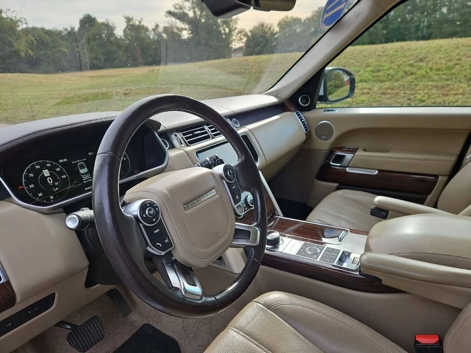 2017 Land Rover Range Rover L405 - Image 10 of 20