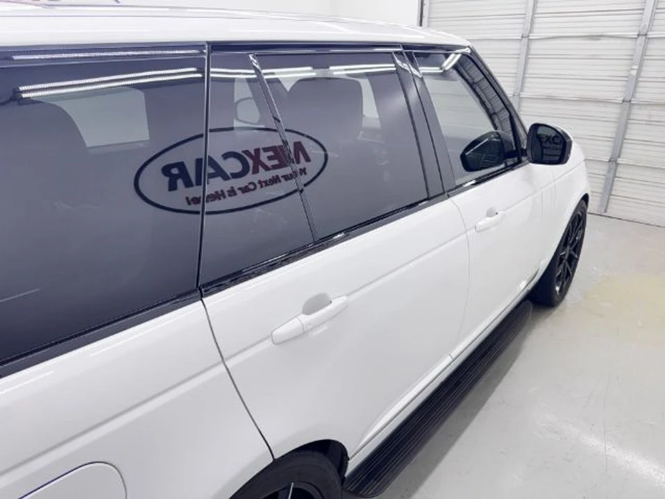 2017 Land Rover Range Rover L405 - Image 12 of 20