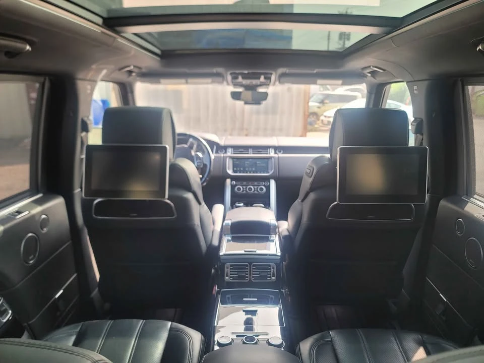 2017 Land Rover Range Rover L405 - Image 10 of 19