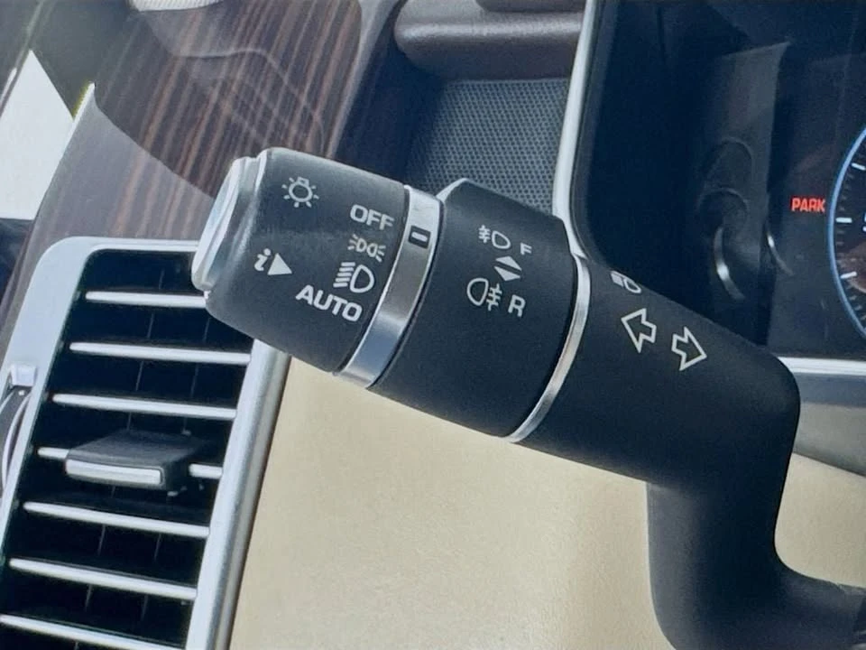2017 Land Rover Range Rover L405 - Image 15 of 18