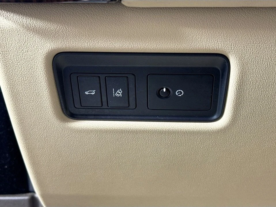 2017 Land Rover Range Rover L405 - Image 10 of 20