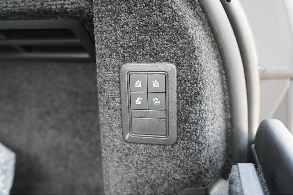 2017 Land Rover Range Rover L405 - Image 8 of 20