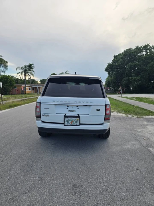 2017 Land Rover Range Rover L405 - Image 6 of 11